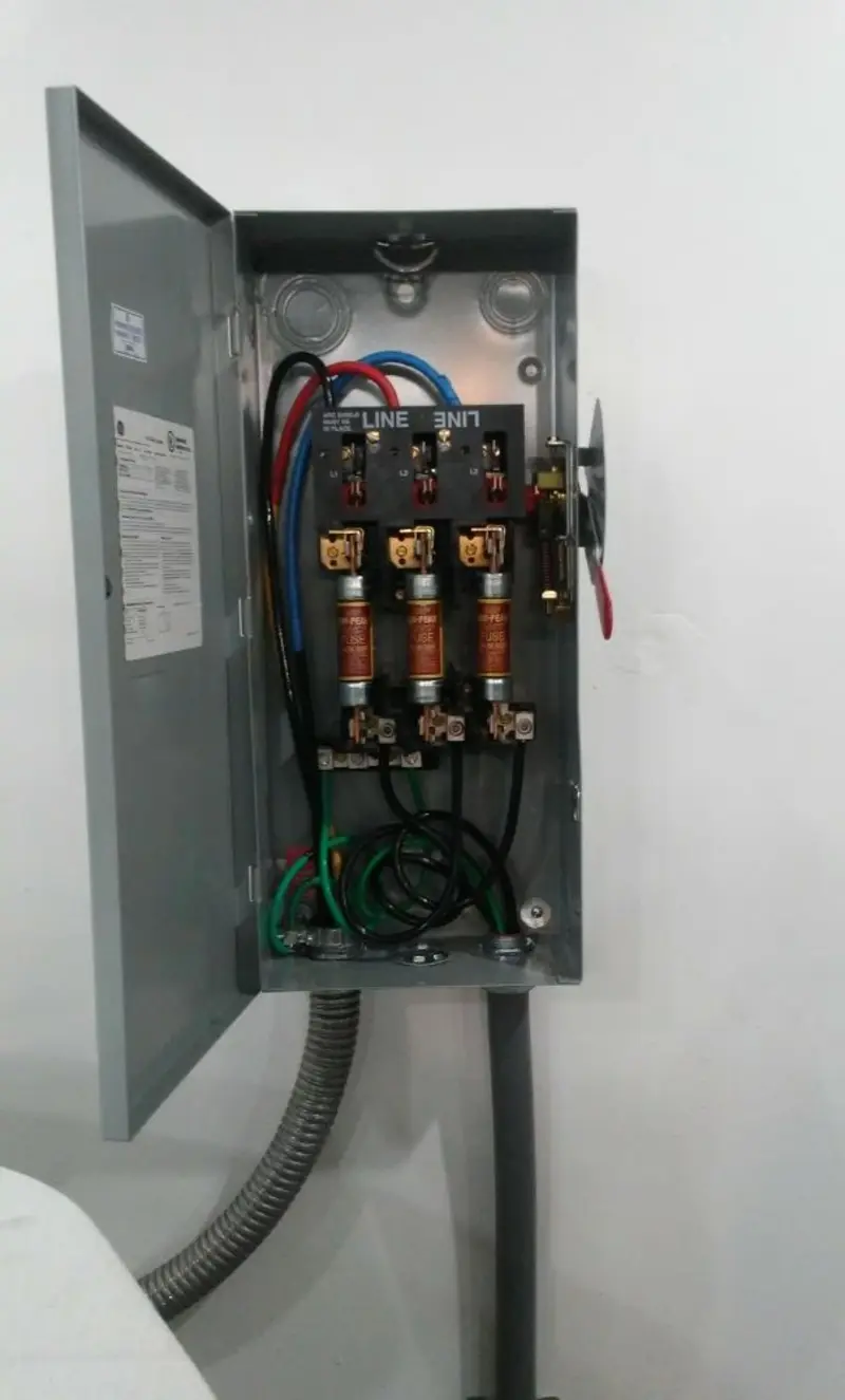 Three-phase disconnect switch installed for Electrical Wiring & Rewiring in Crystal River